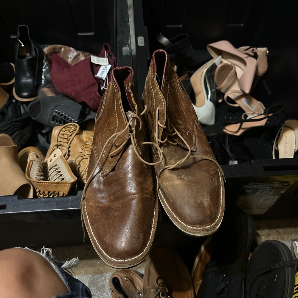 Steve Madden Brown Leather Chukka Boots